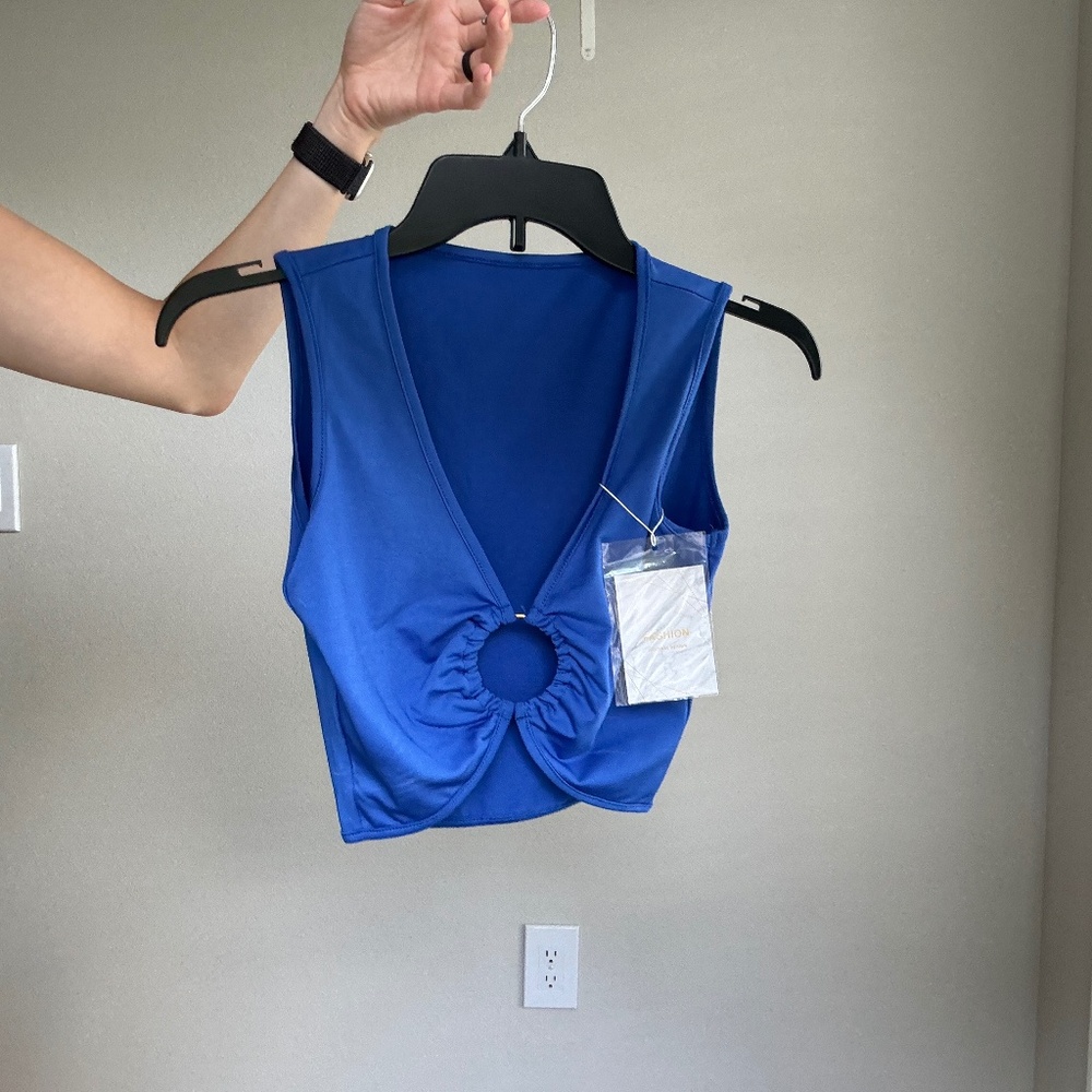 Crop top Deep V Ring Tank Top